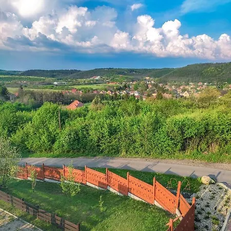 Rozsapark Panorama-apartman - Maximum 4 Fo Reszere Lägenhet