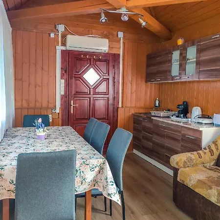 Rózsapark Panoráma-apartman - Maximum 4 Fő Részére *