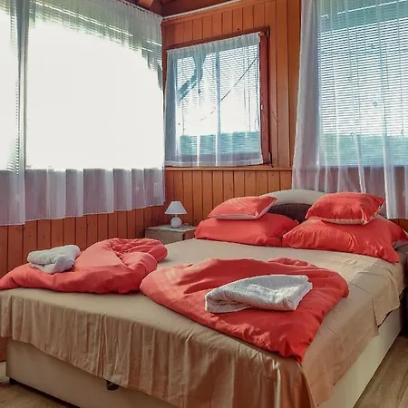 Lägenhet Rozsapark Panorama-apartman - Maximum 4 Fo Reszere *