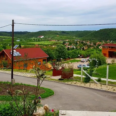 Rozsapark Panorama-apartman - Maximum 4 Fo Reszere Lägenhet Demjén