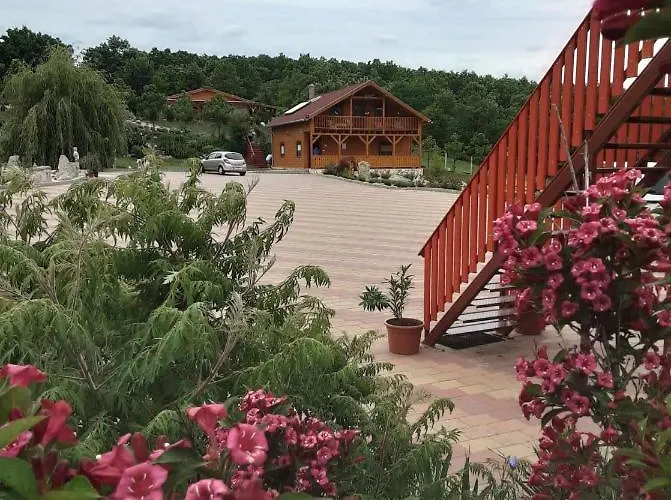 Rozsapark Panorama-apartman - Maximum 4 Fo Reszere 代姆延