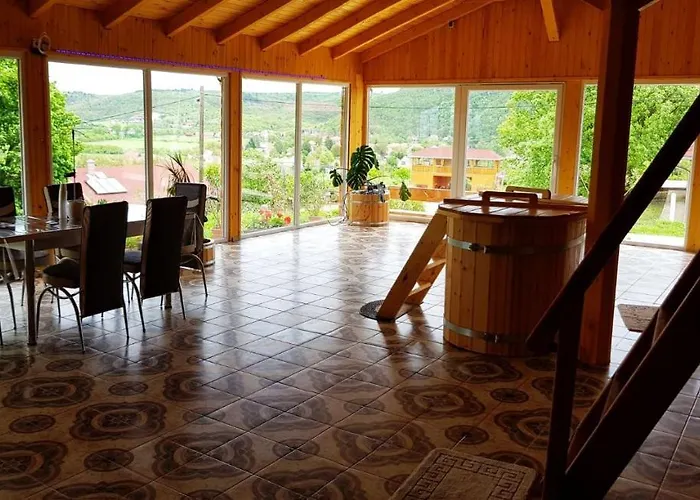 Rozsapark Panorama-apartman - Maximum 4 Fo Reszere Lägenhet Demjén